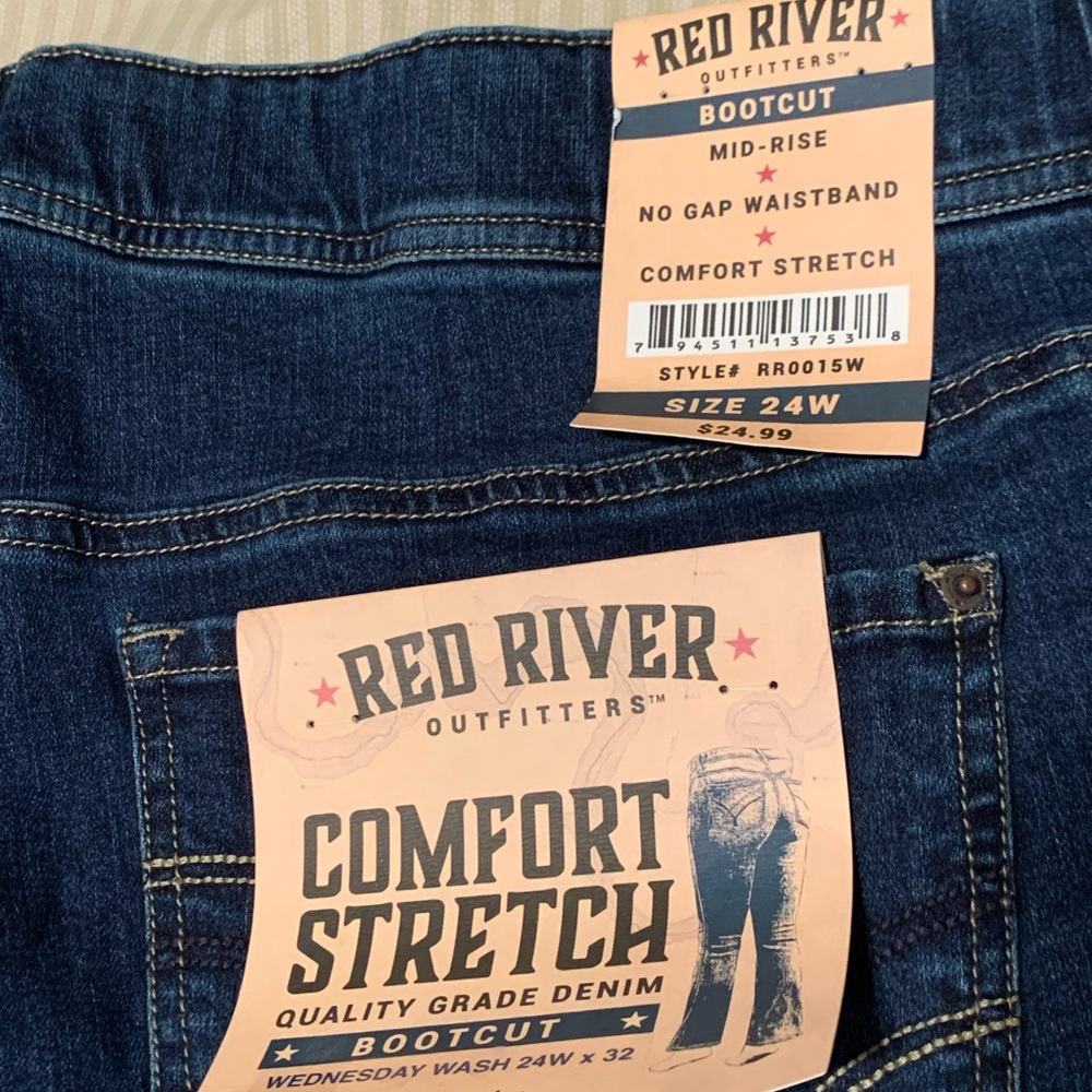 Reb River Outfitters Women’s Jean Size: 24W x32 Color: Wednesday Wash